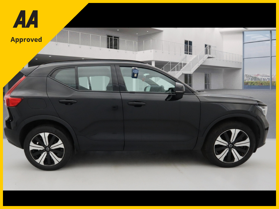 2022 Volvo XC40 2022 T4 PLUS 55,953 Kilometers €36,950