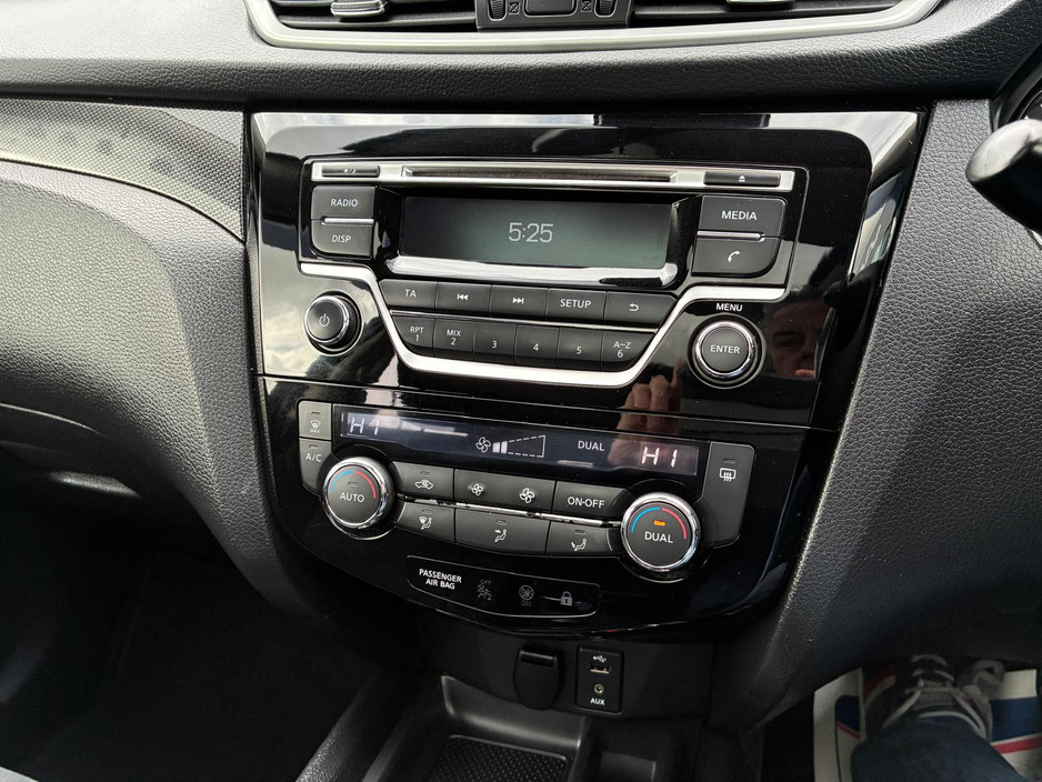 2017 Nissan X-Trail - image 7