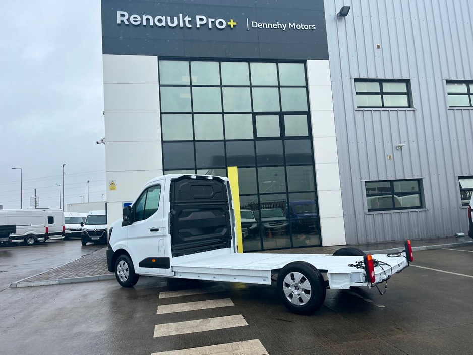 2026 Renault Master - image 5