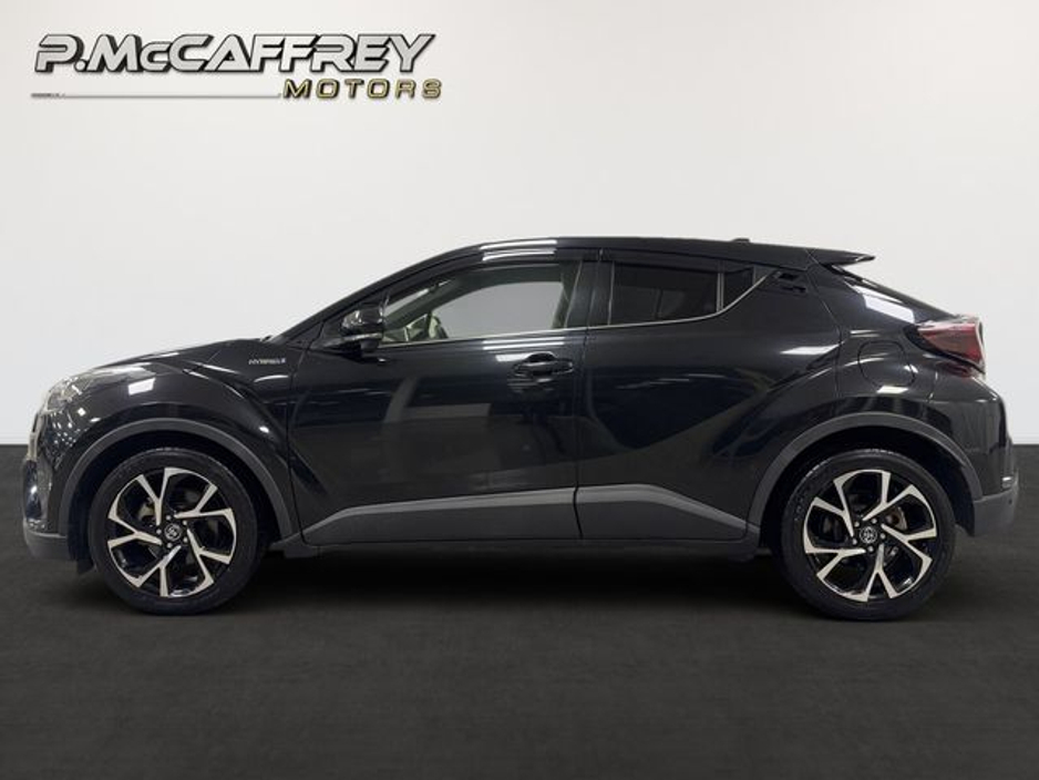 2017 Toyota C-HR - image 8