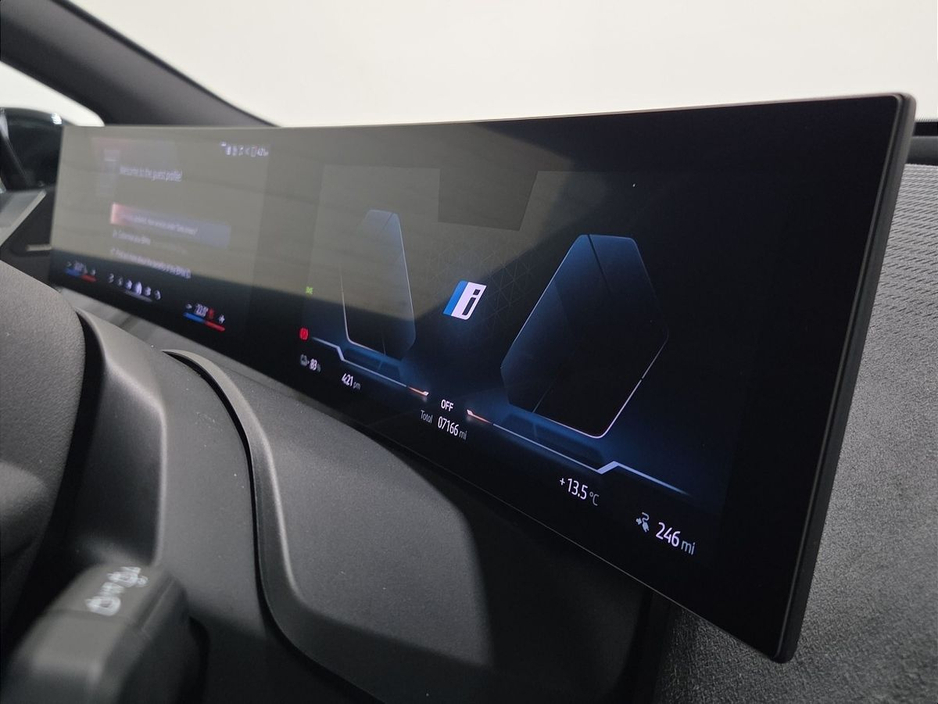 2025 BMW iX - image 19