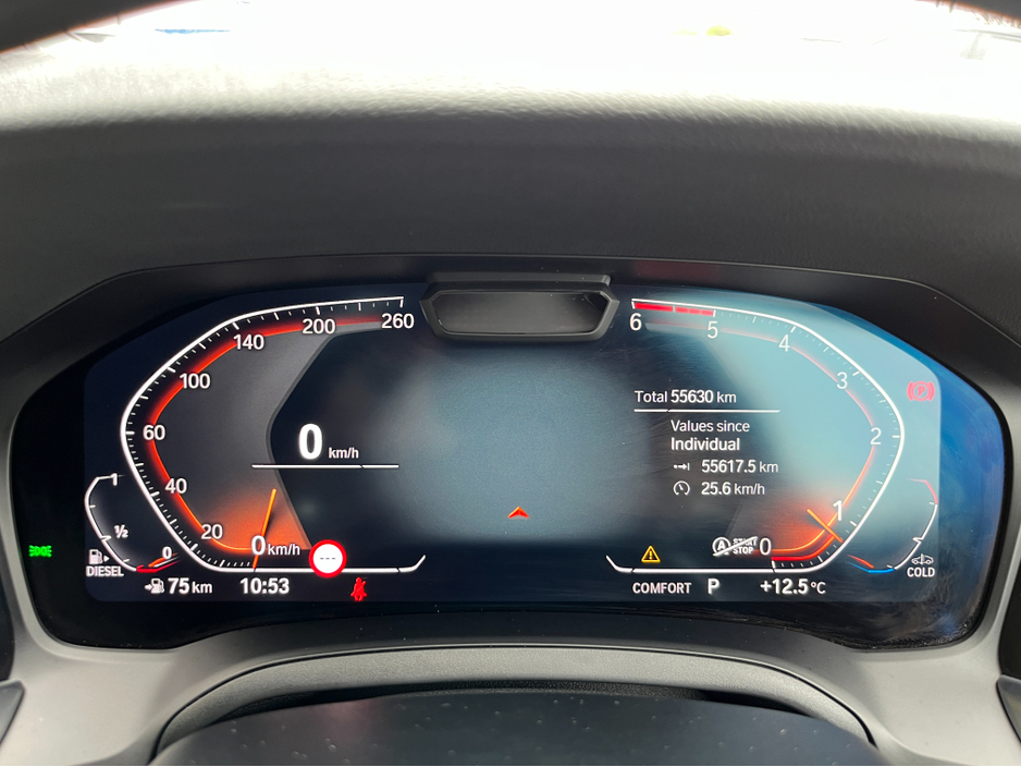 2021 BMW 3 Series - image 27