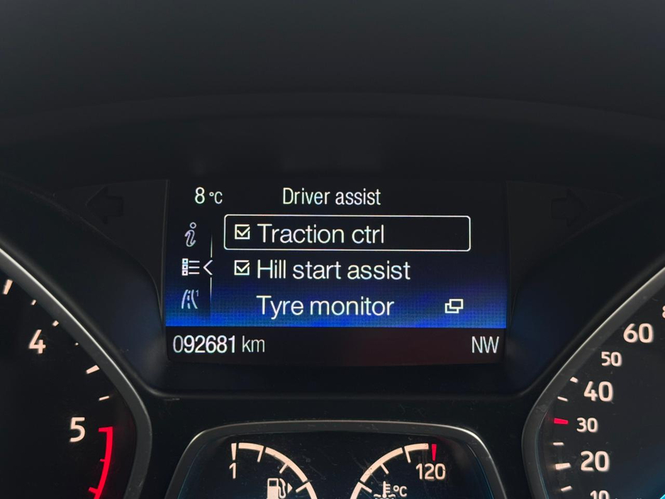 2018 Ford Kuga - image 30