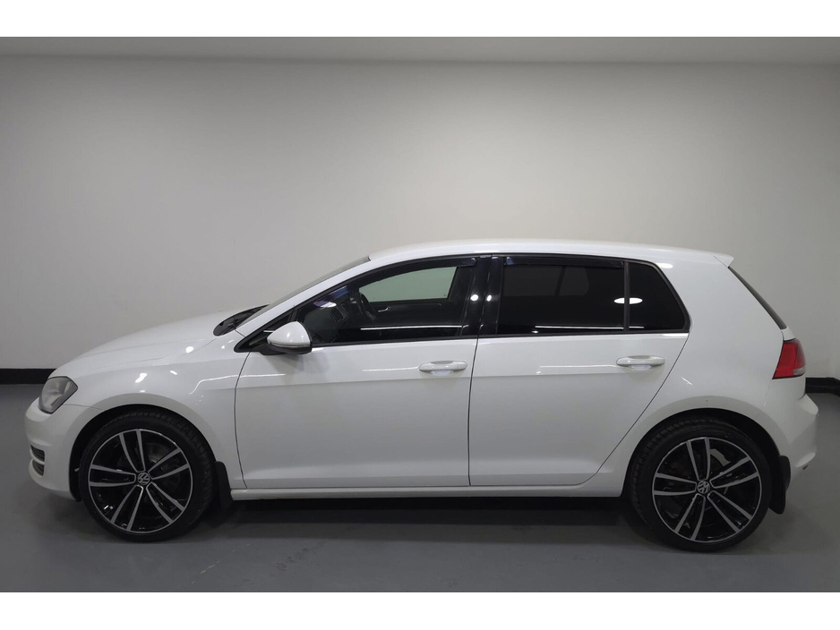 2013 Volkswagen Golf 1.6 TDI 105BHP BLUEMOTION €9,950