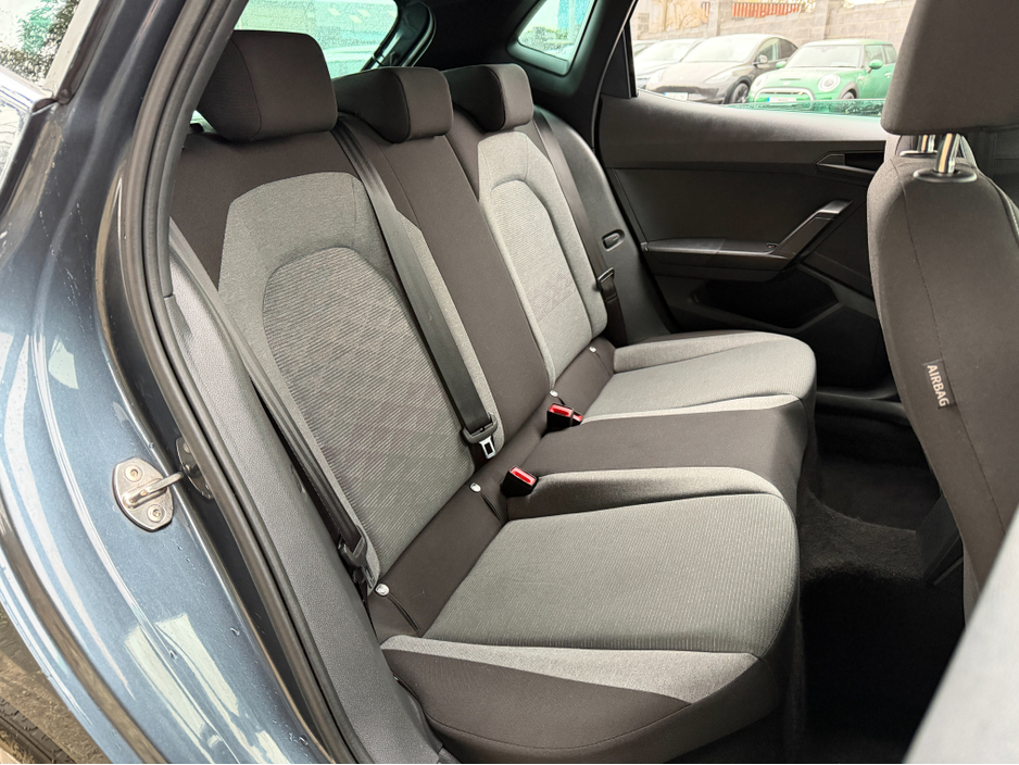 2023 SEAT Ibiza Folding Mirrors...Background Lighting €17,400