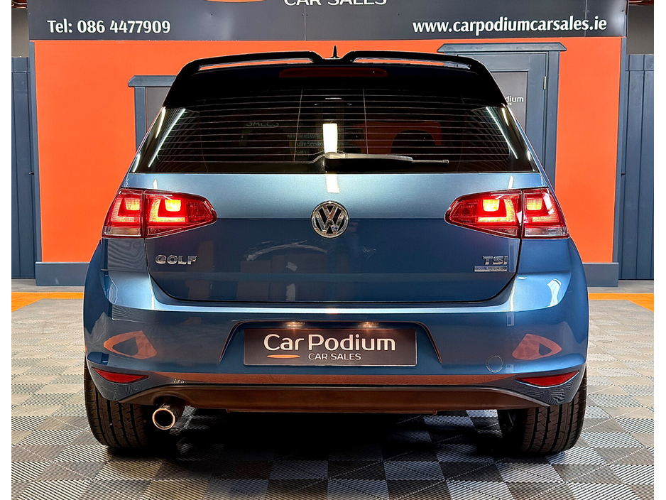 2014 Volkswagen Golf - image 15