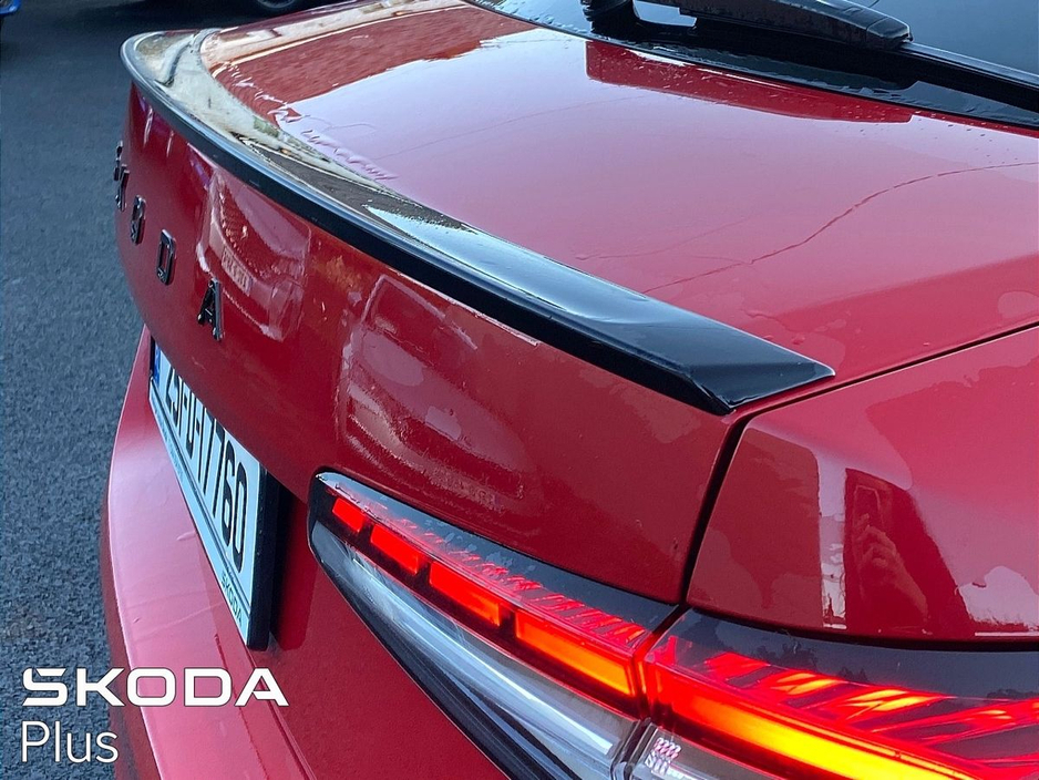 2025 Skoda Superb - image 10