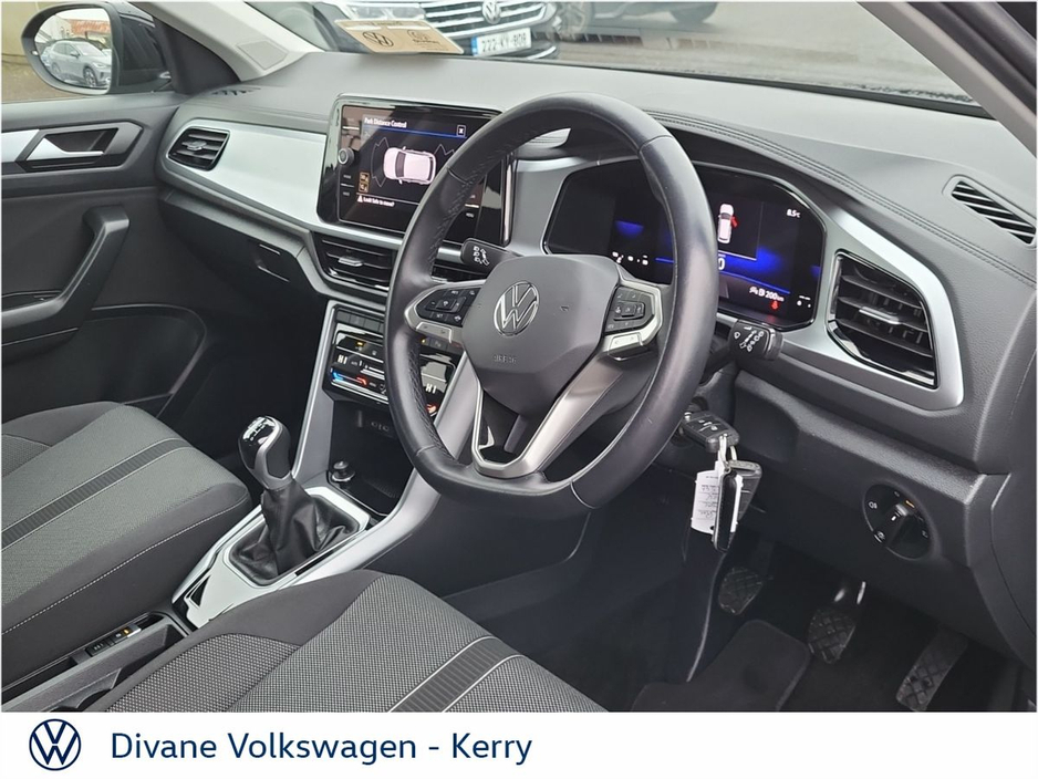 2024 Volkswagen T-Roc LIFE 2.0 TDI M6F 116 BHP €31,950