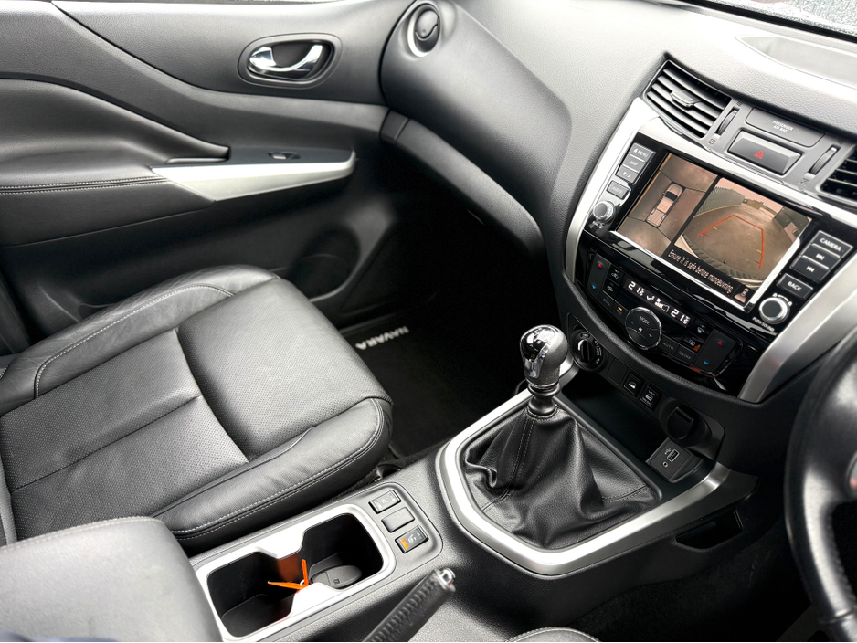 2021 Nissan Navara EXTREMELY LOW MILES - BODYKIT JUST FITTED! €25,500