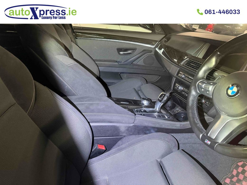 2016 BMW 5 Series - image 4