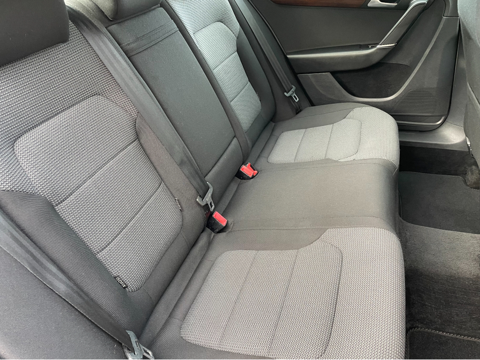 2014 Volkswagen Passat 1.6 TDI COMFORTLINE BMT SALOON €6,950