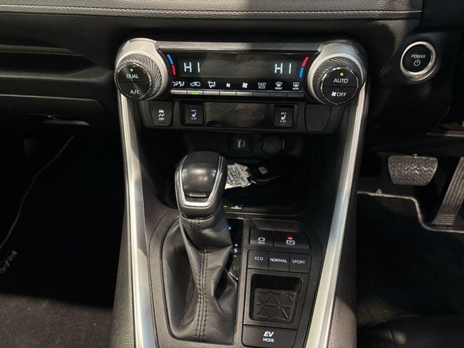 2024 Toyota Rav4 HYBRID SOL AUTO €43,950