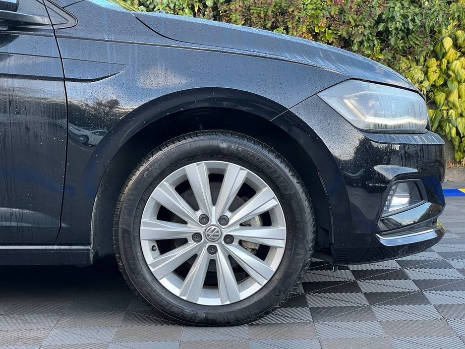 2018 Volkswagen Polo COMFORTLINE 1.0 TSI // LOW MILEAGE // APPLE CARPLAY/ANDROID AUTO // REVERSE CAMERA €15,700