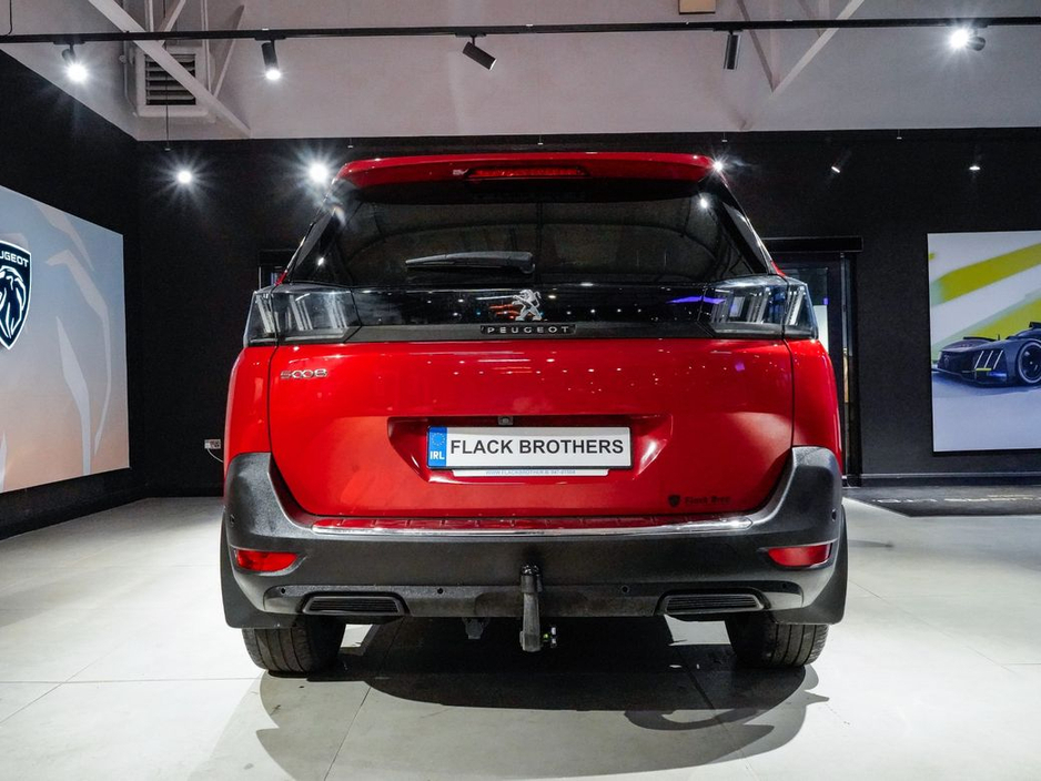 2022 Peugeot 5008 - image 7