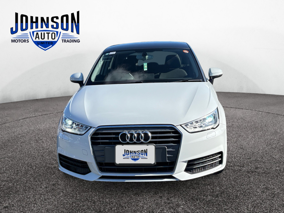 2017 Audi A1 - image 7