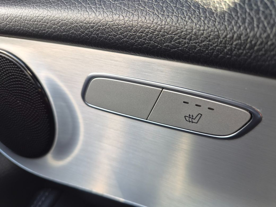 2018 Mercedes-Benz GLC Class - image 5