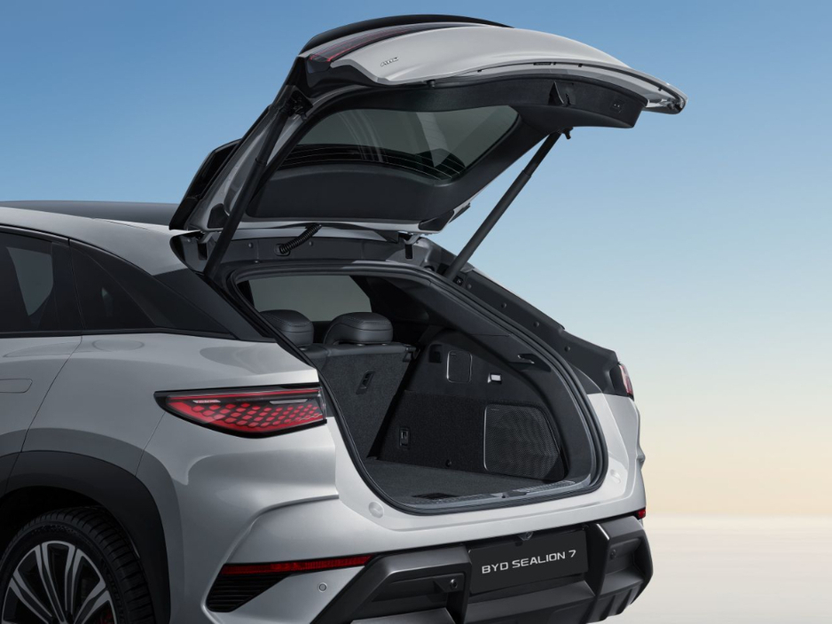 2026 BYD Sealion 7 Design AWD 82.5kWh €53,990