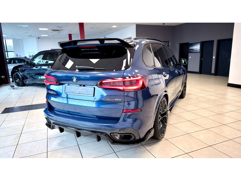 2020 BMW X5 - image 31