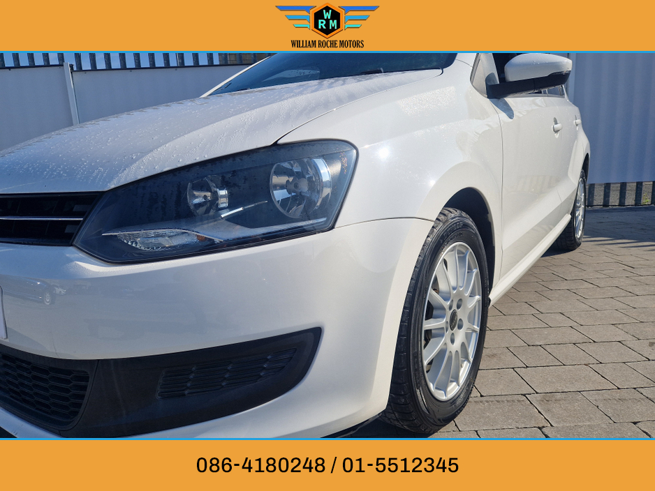 2012 Volkswagen Polo - image 4