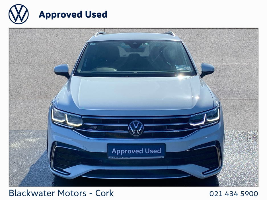 2024 Volkswagen Tiguan - image 11