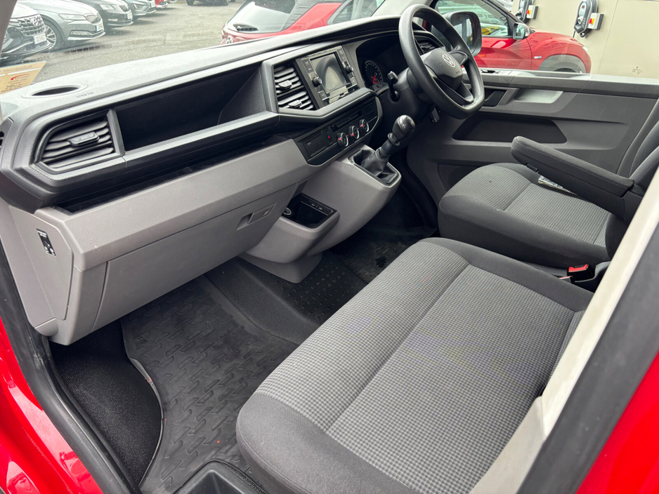 2021 Volkswagen Transporter  €14,595