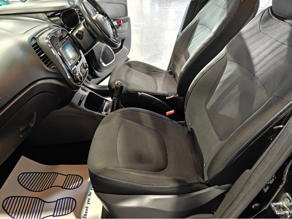 2015 Renault Captur 0.9 TCE 90 D-QUE S M- MEDIANAV 5DR M-NV NRG €9,250