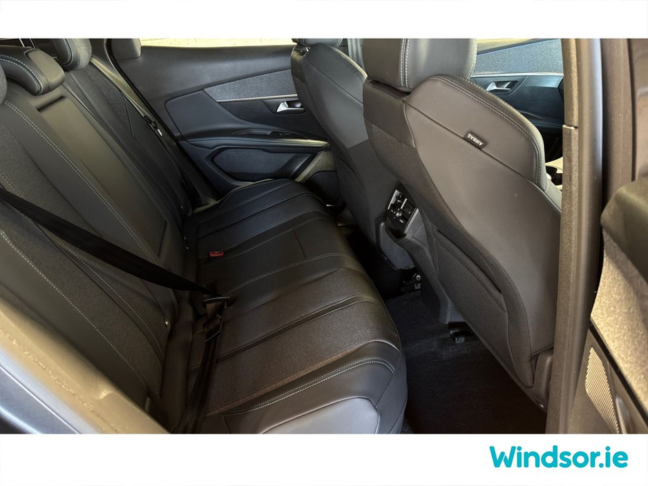 2024 Peugeot 3008 - image 9