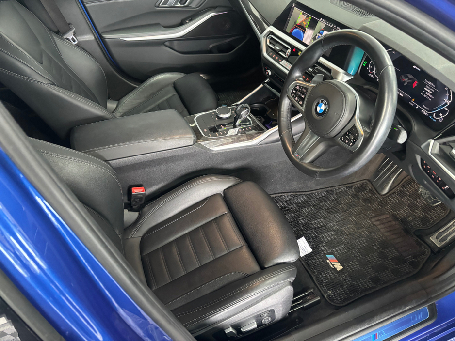 2020 BMW 3 Series - image 7