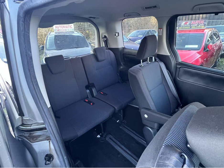 2018 Toyota Noah  €21,950