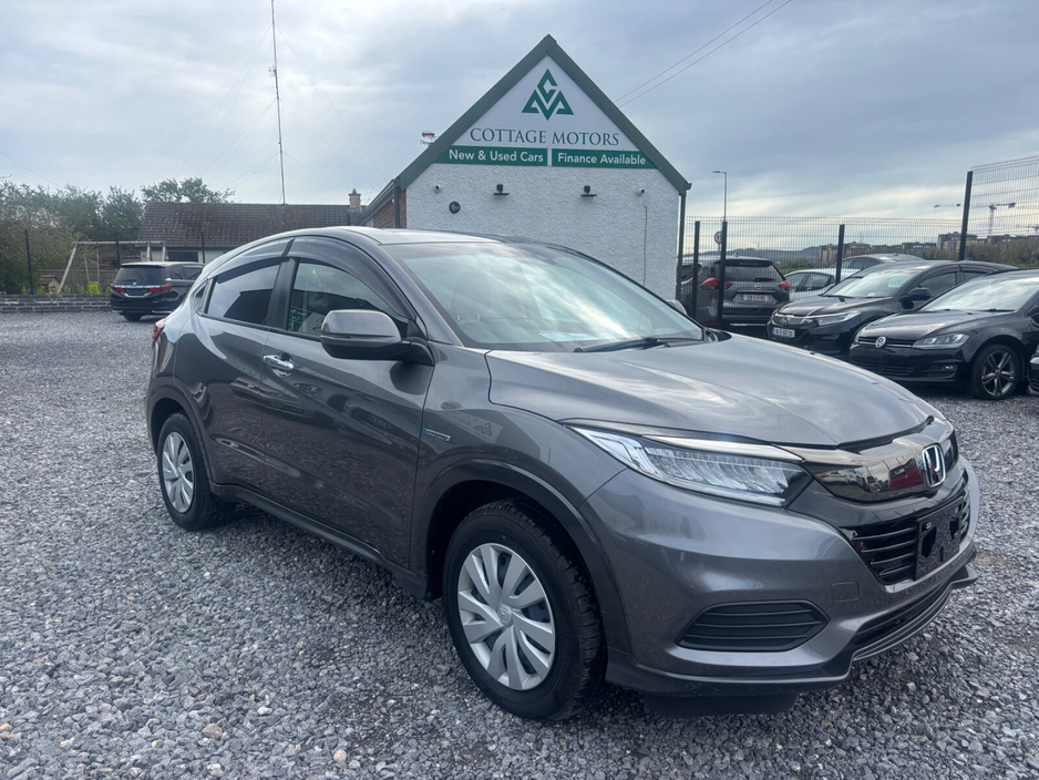 2020 Honda Vezel - image 2