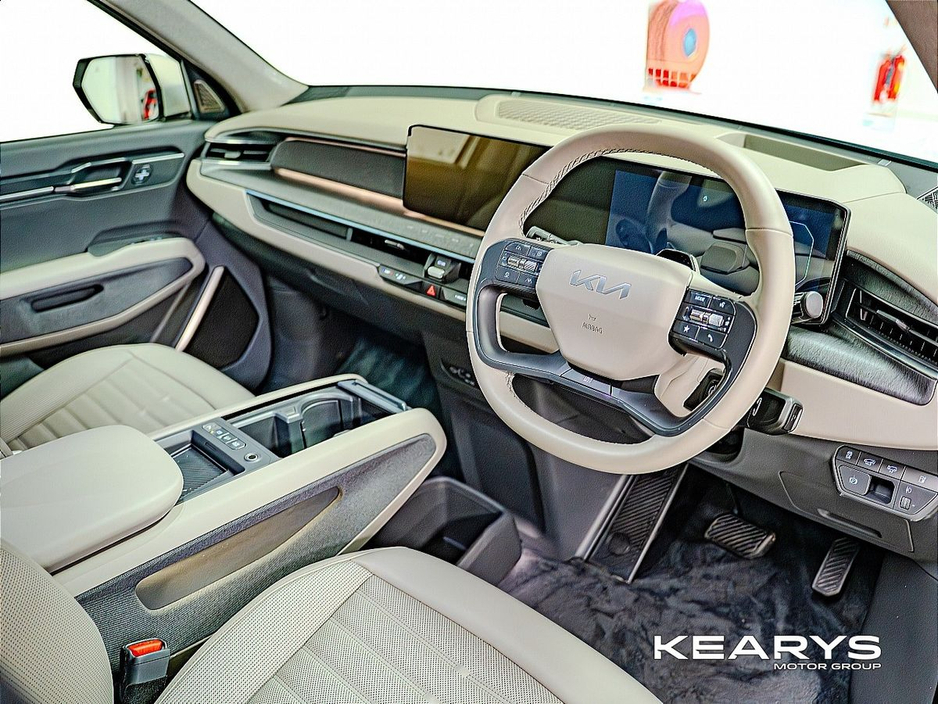 2025 Kia EV9 - image 13