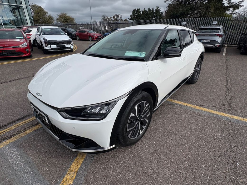 2023 Kia EV6 - image 5