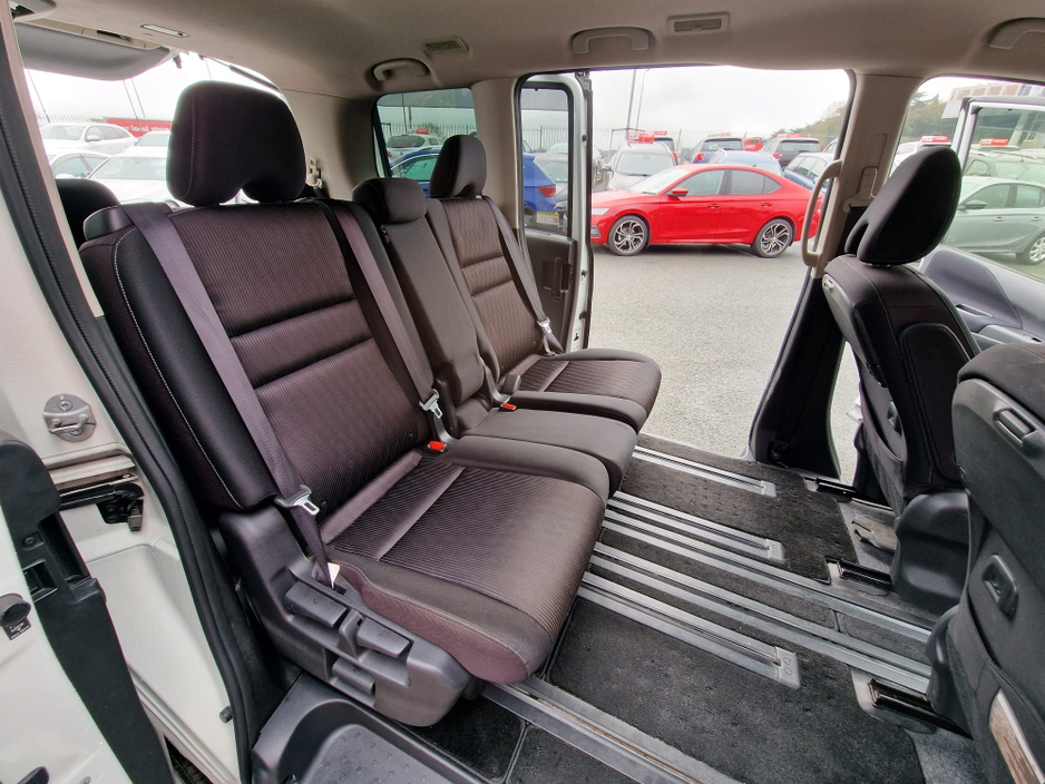 2017 Nissan Serena 2.0 PETROL HYBRID AUTOMATIC  LOW MILEAGE 8 SEATER €18,900