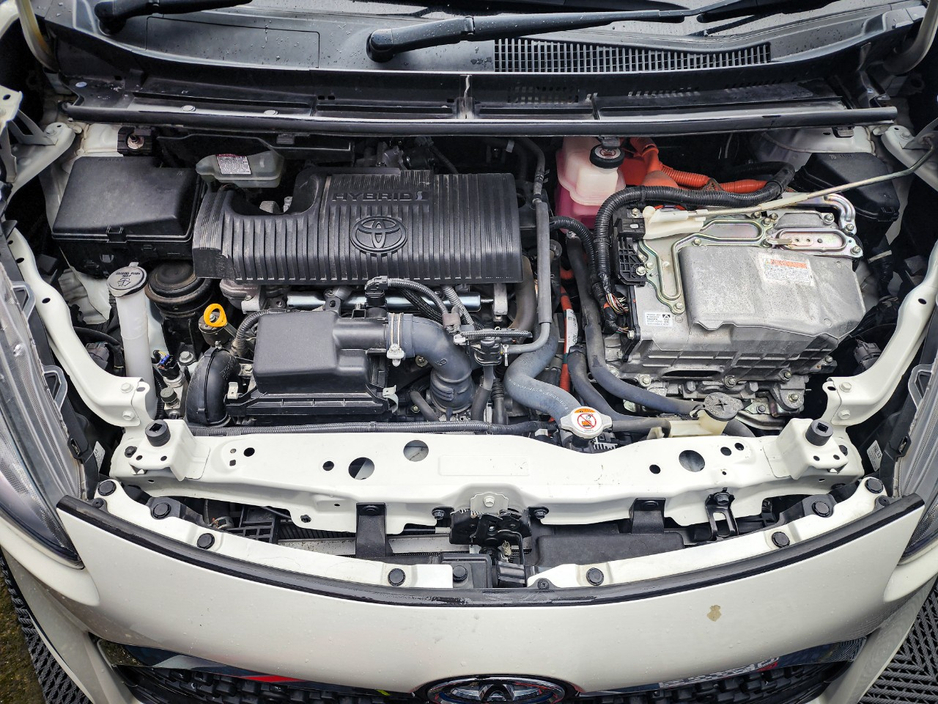 2019 Toyota Sienta - image 14