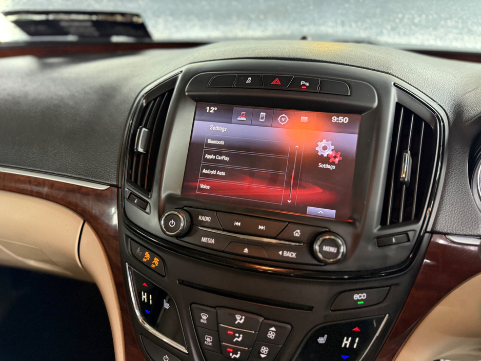 2016 Opel Insignia - image 26