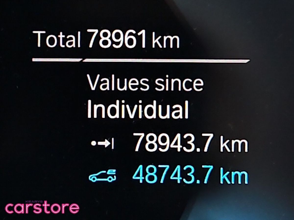 2021 BMW 5 Series - image 21