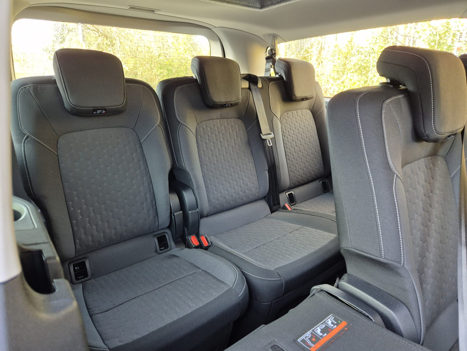 2026 Ford Tourneo Custom - image 25