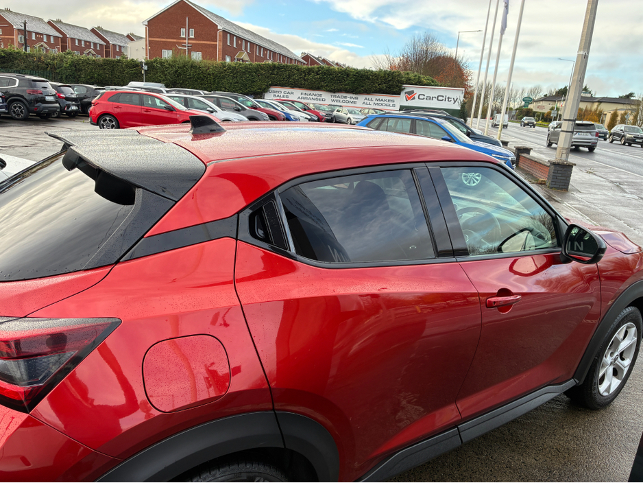 2021 Nissan Juke - image 7