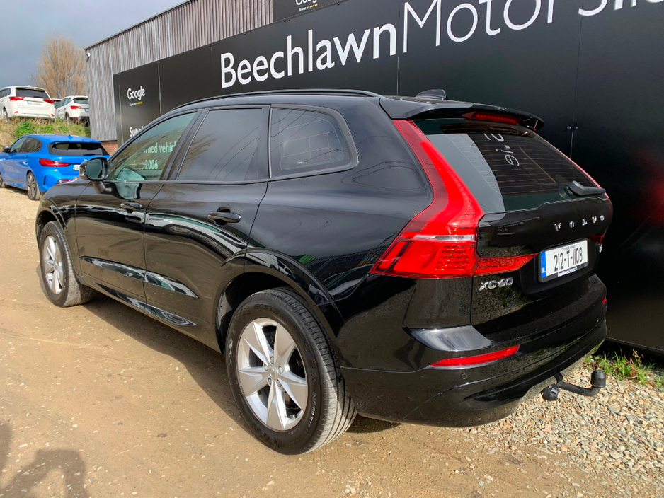 2021 Volvo XC60 - image 6