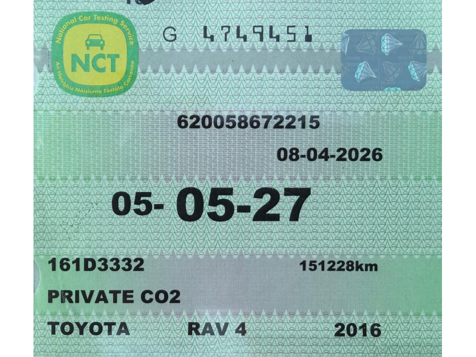 2016 Toyota Rav4 - image 10