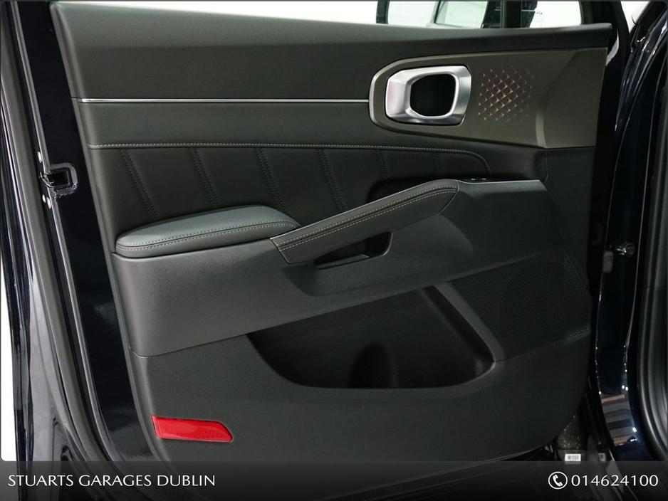 2024 Kia Sorento - image 16