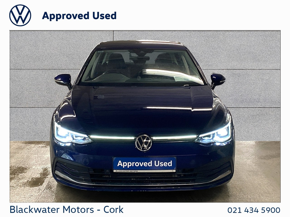 2021 Volkswagen Golf - image 11