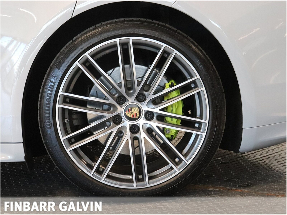 2023 Porsche Panamera - image 14