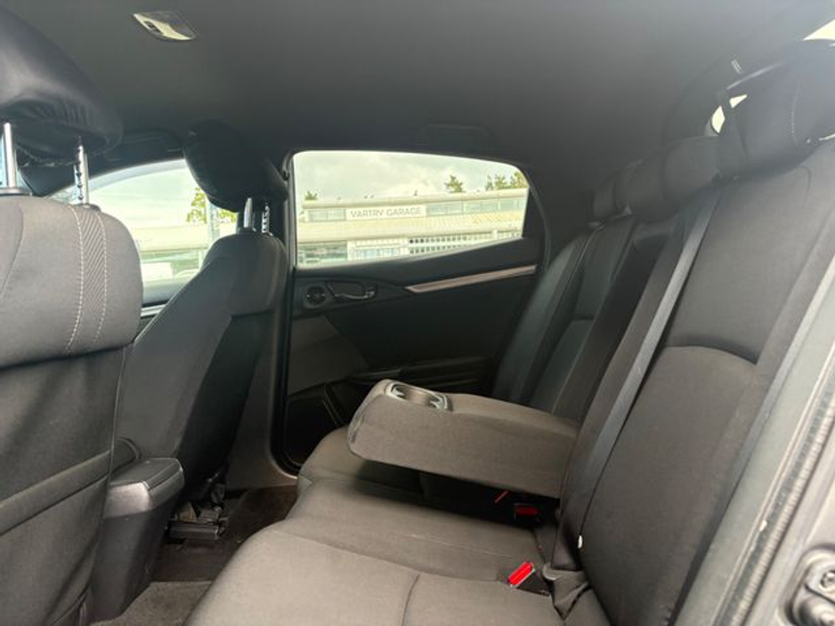 2018 Honda Civic - image 24