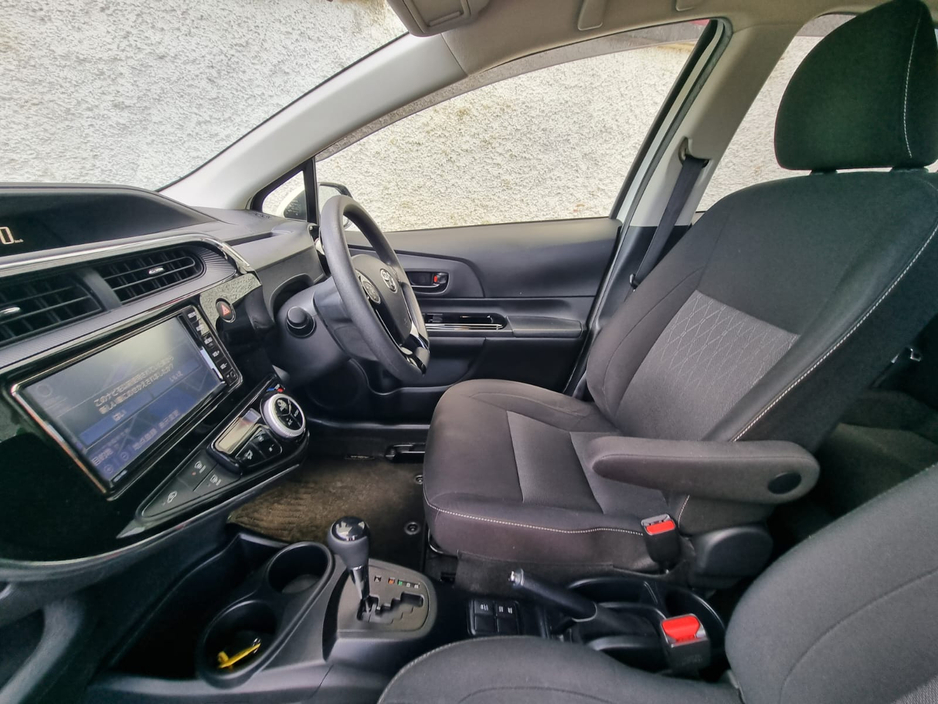 2018 Toyota Aqua - image 23