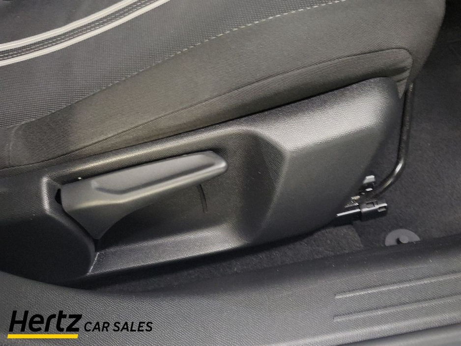 2023 Opel Corsa - image 19