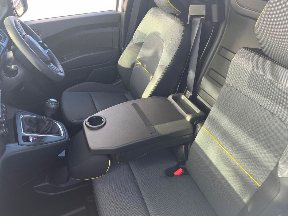 2026 Renault Kangoo - image 7