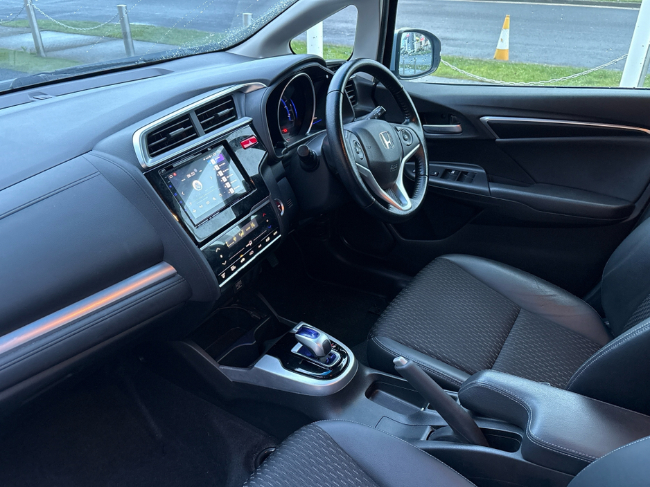 2017 Honda Fit 1.5L Petrol Hybrid Automatic €11,950