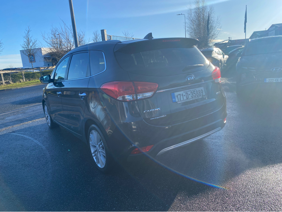 2017 Kia Carens OR RONDO EX 5DR €11,900