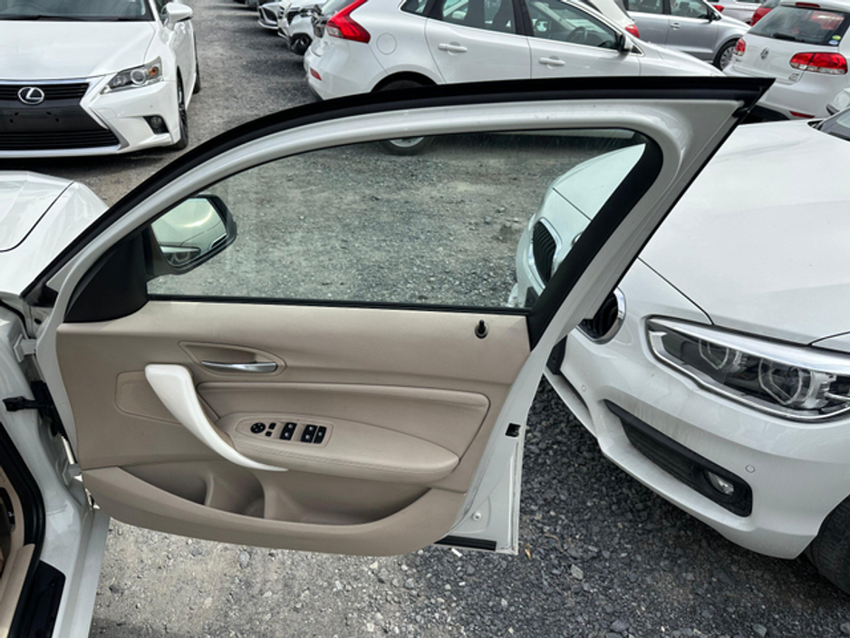 2013 BMW 1 Series - image 10